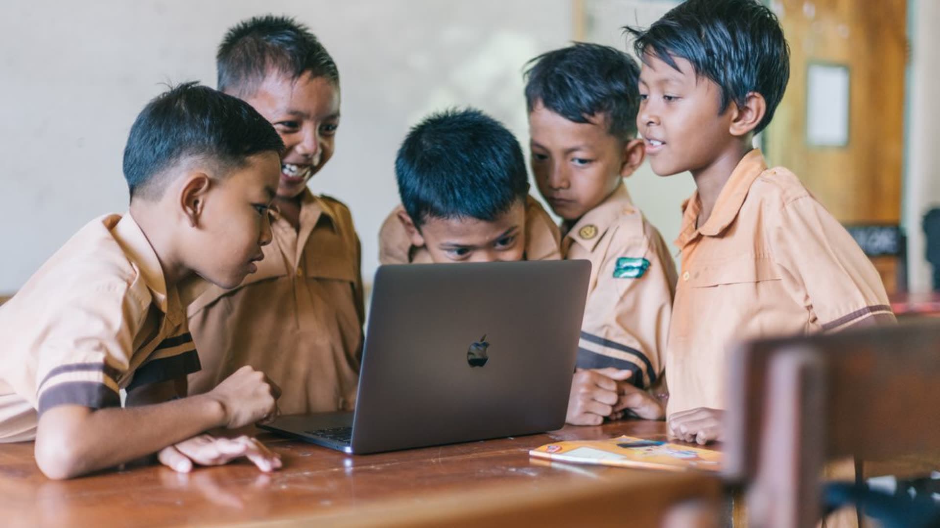 Selamat Datang di SMK Uji Gate